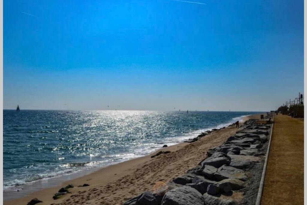 Residencial Costamar Next Bcn, 50M Beach With Swimming Pool Cabrera de Mar Extérieur photo