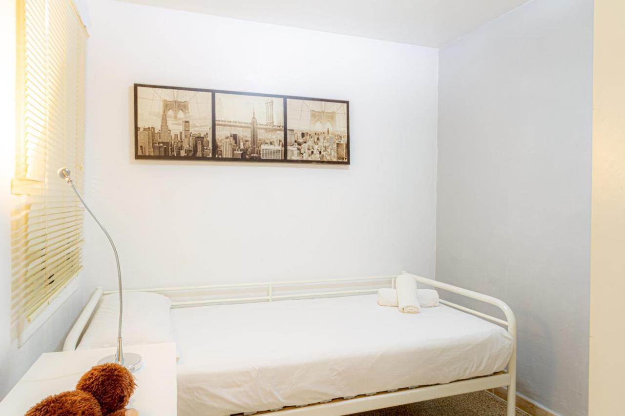 Residencial Costamar Next Bcn, 50M Beach With Swimming Pool Cabrera de Mar Extérieur photo