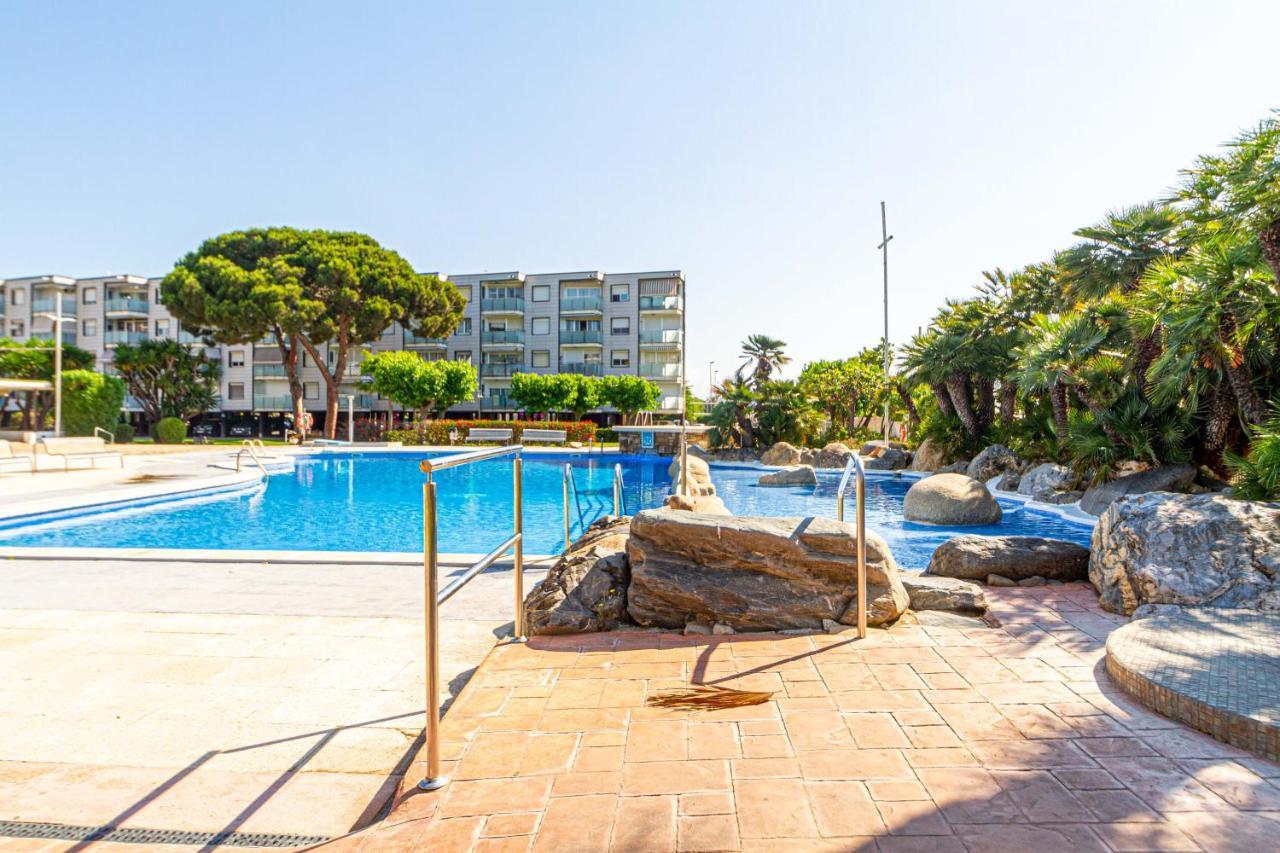 Residencial Costamar Next Bcn, 50M Beach With Swimming Pool Cabrera de Mar Extérieur photo
